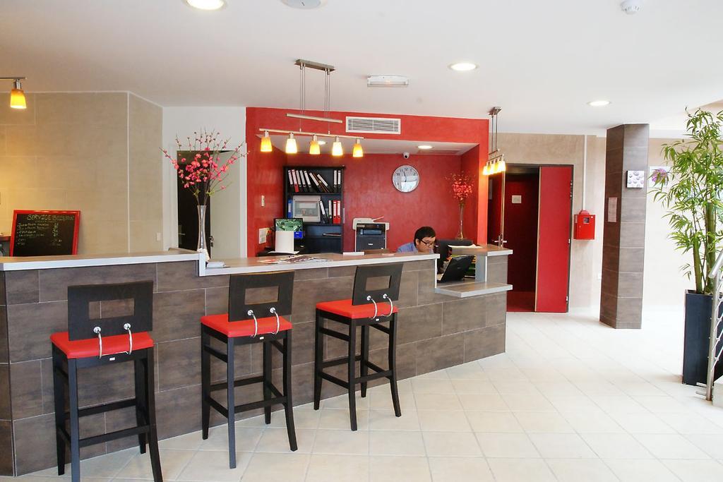 Hotel Paris Pacific Paris-Villejuif- Pres Du Metro L'Hay Les Roses Ligne 14 - Direct Paris-Aeroport Orly Et Institut Gustave Roussi Interior foto